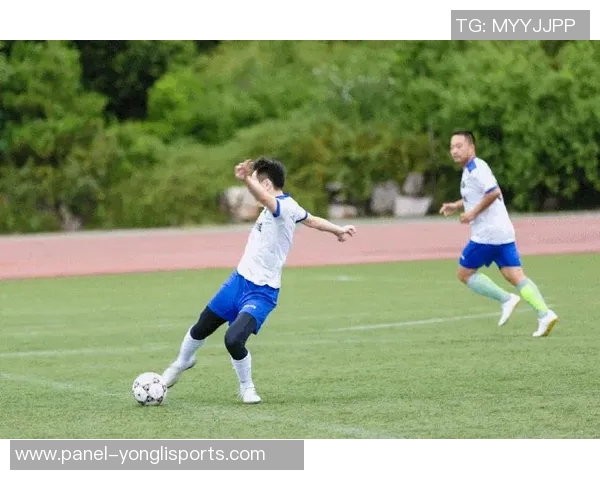 捷报比分足球实时更新助你掌握比赛动态精彩赛事尽在掌握之中 捷报比分足球实时更新助你掌握比赛动态精彩赛事尽在掌握之中